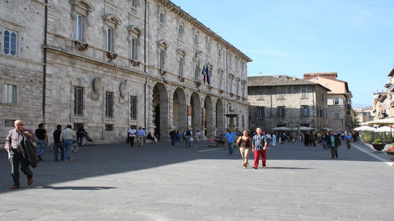 Striscione del 25 aprile, i commenti della politica ascolana