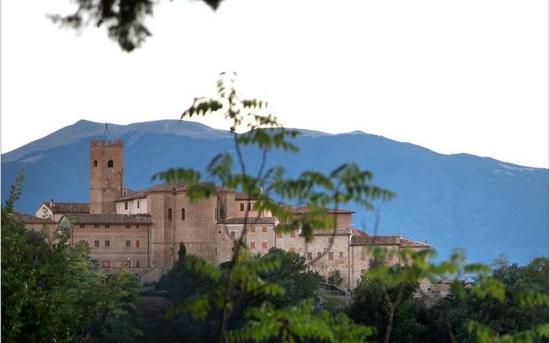 Castorano, ricostruzione della scuola dell’infanzia e primaria “Leopardi”: trasferiti altri 557 mila euro