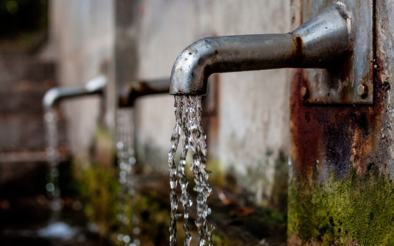 Presenza di batteri coliformi, chiusa la fontana pubblica in Via Nicol&ograve; Tommaseo