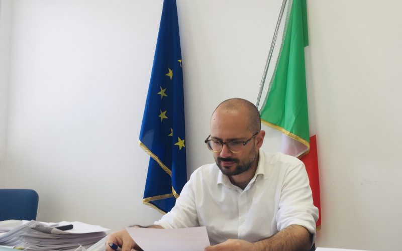 Folignano, la questione legata alle tariffe idriche divide. La replica del sindaco Terrani: “Accuse false. L’opposizione mistifica la realtà dei fatti”