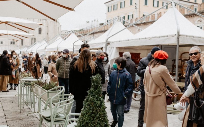 Ascoli, edizione speciale del Mercatino Antiquario