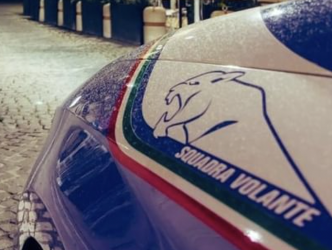 Giovane fermato nella pineta ex Bambinopoli: ciclomotore e casco risultati rubati. Scoperta anche la presenza di due minorenni in una struttura d’accoglienza