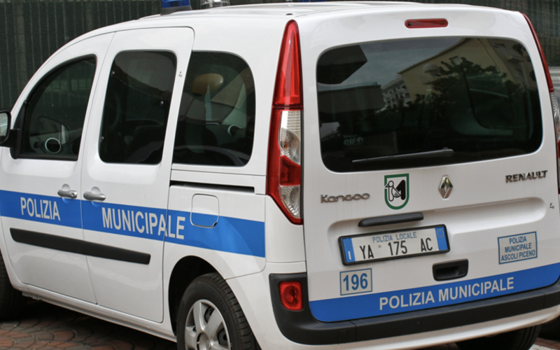 Sicurezza sulle strade, installati due dissuasori di velocità in via Napoli e a Poggio di Bretta: segnalano la velocità e invitano a rallentare