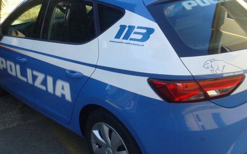 Scoperto mentre vende cocaina, un 60enne in manette