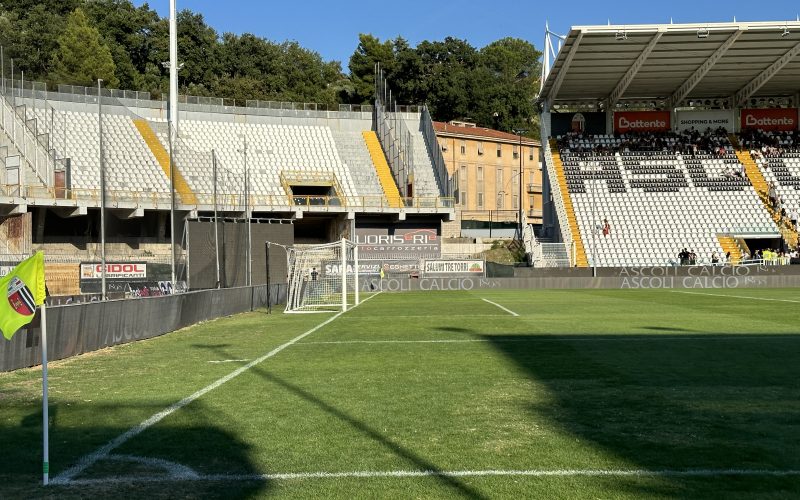 Finale Playoff serie c, Del Duca sold out: aperto eccezionalmente anche il settore ospiti per oltre 500 giovani calciatori del territorio