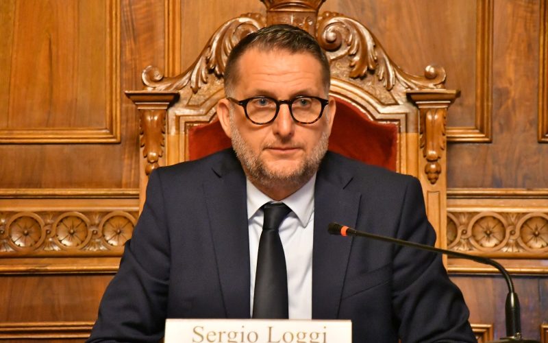 Elezioni Provincia, Sergio Loggi tradito da un centrosinistra sempre più frammentato. L’ex presidente commenta la disfatta: “Ci hanno voltato le spalle. Un fatto politico grave”
