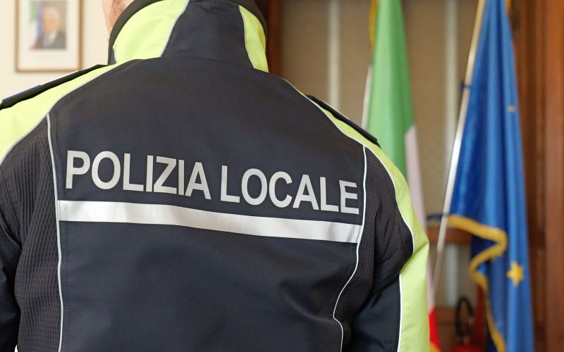I controlli della Polizia locale, identificato uno degli autori di un furto un abitazione