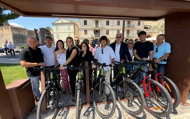 Mobilità sostenibile e cicloturismo: a Offida arrivano le city bike elettriche gratuite