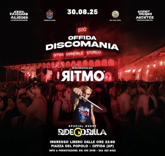 Discomania in Piazza del Popolo a Offida