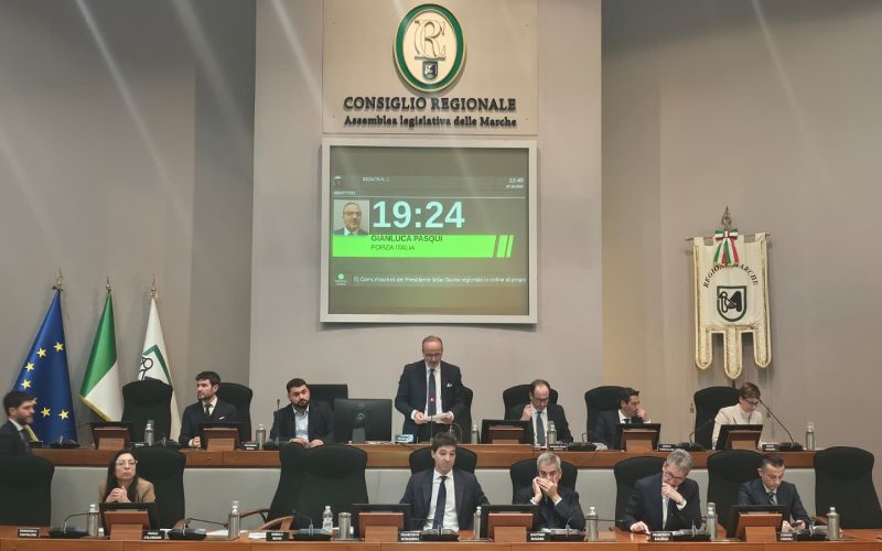 Gianluca Pasqui eletto Presidente del Consiglio Regionale