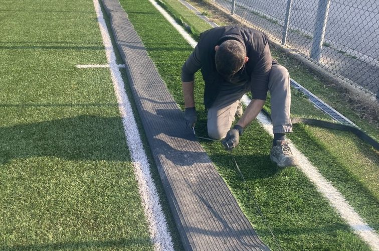 Piane di Morro, in fase di conclusione i lavori di risistemazione del campo di calcio a 5