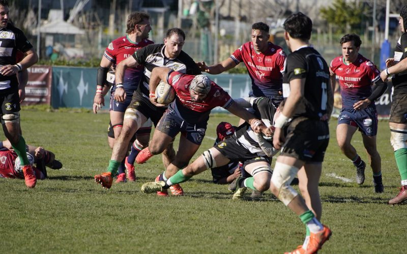Spettacolo al Mandela di San Benedetto, la Fifa Security Unione Rugby strapazza l’Olimpic Roma 55-5. Il presidente Spinozzi: “Vittoria dedicata a Marco Merlini”