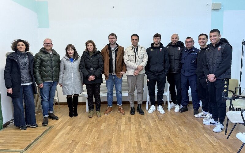 Ascoli, club e calciatori in visita ai detenuti del carcere
