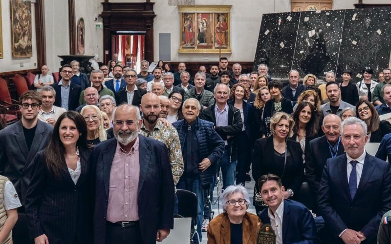 Consegnate pergamene e targhe ai titolari delle 41 attività registrate all’Albo dei Negozi Storici