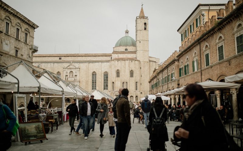 Il Mercatino Antiquario di Ascoli  torna sabato 18 e domenica 19 aprile