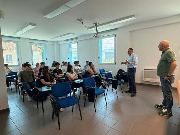 Il cantiere della conoscenza: le classi terze geometri alla scuola edile di Ascoli e Fermo