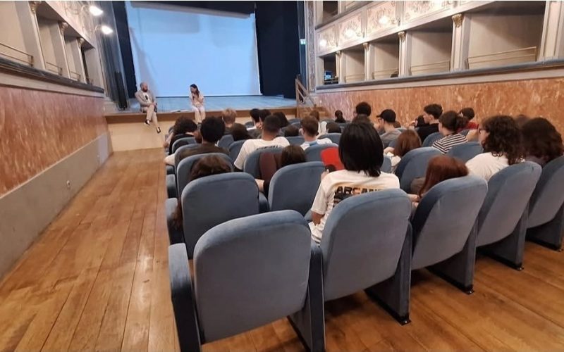 Ripatransone, i giovani progettano il futuro con il workshop di Lap tra tradizione, impresa e intelligenza artificiale. ‘Mestieri presenti, soluzioni future’: protagonisti gli studenti del Fazzini-Mercantini