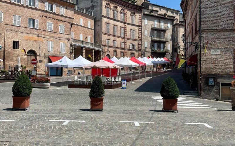 Amandola &egrave; pronta per &lsquo;La Notte del Tartufo &ndash; Aspettando Diamanti a Tavola&rsquo;: mercato, mostra, degustazioni, teatro e musica