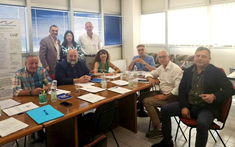 Il CAAM ormai &egrave; un caso. Anche la CGIL chiede di fermare il concorso, ma il cda tira dritto: oggi nominata la Commissione il cui costo, ovviamente, graver&agrave; sulle casse sociali