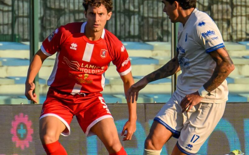 La Samb si scuote e ottiene la prima vittoria del campionato: il tris rifilato al Grosseto alla prima di D’Alesio porta le firme di Piccoli, Sgarbi e Candellori