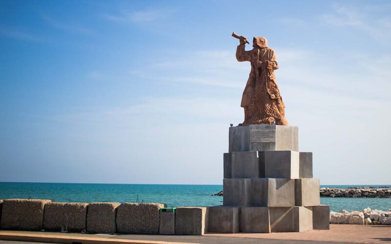 Il 9 e 11 ottobre il Monumento al Pescatore si illuminerà di verde e di bianco