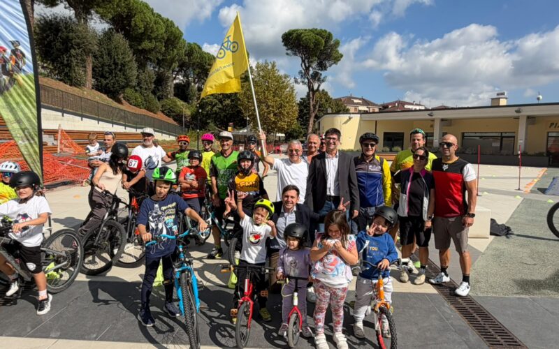 Il progetto ‘Comuni in Bici’ fa tappa a Venarotta: presente anche Fioravanti alla domenica condivisa tra sport, famiglia e territorio